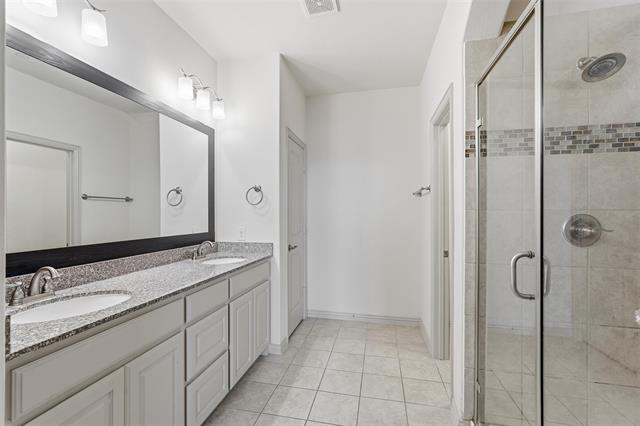 Building Photo - 2404 Jameson Ln