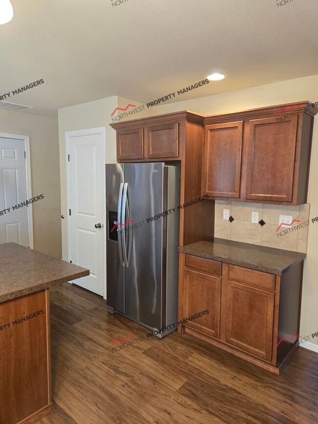 Building Photo - STATUS-AVAILABLE- |R16| $2450