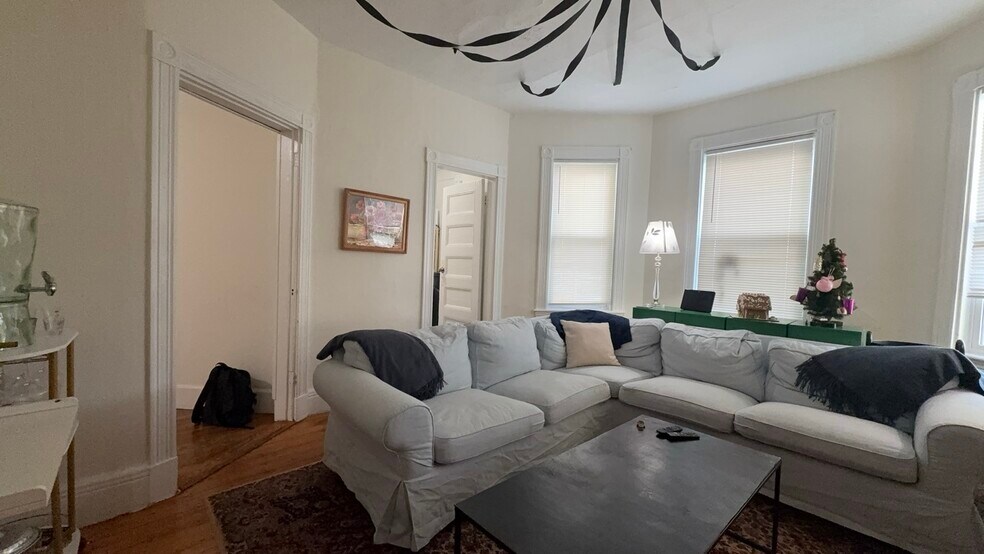 Building Photo - 26 Darling St