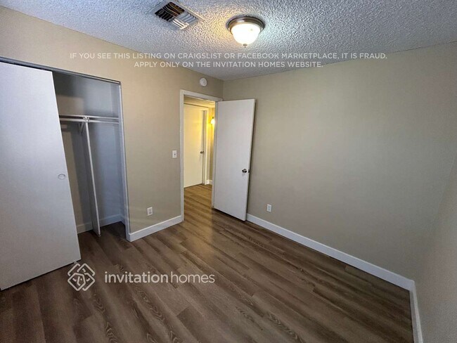 Building Photo - 7129 W Merrell St