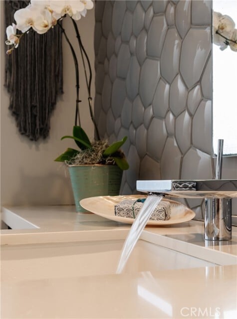 Building Photo - 105 Bayview Dr