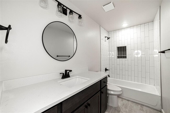 Building Photo - 1417 Mallard Dr