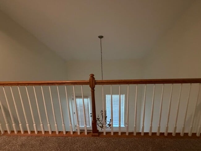 Building Photo - Knoxville Lovell Road Area 3 Bedroom 2.5 Bath with Garage Lawn Maintenance and Trash Pick up incl...