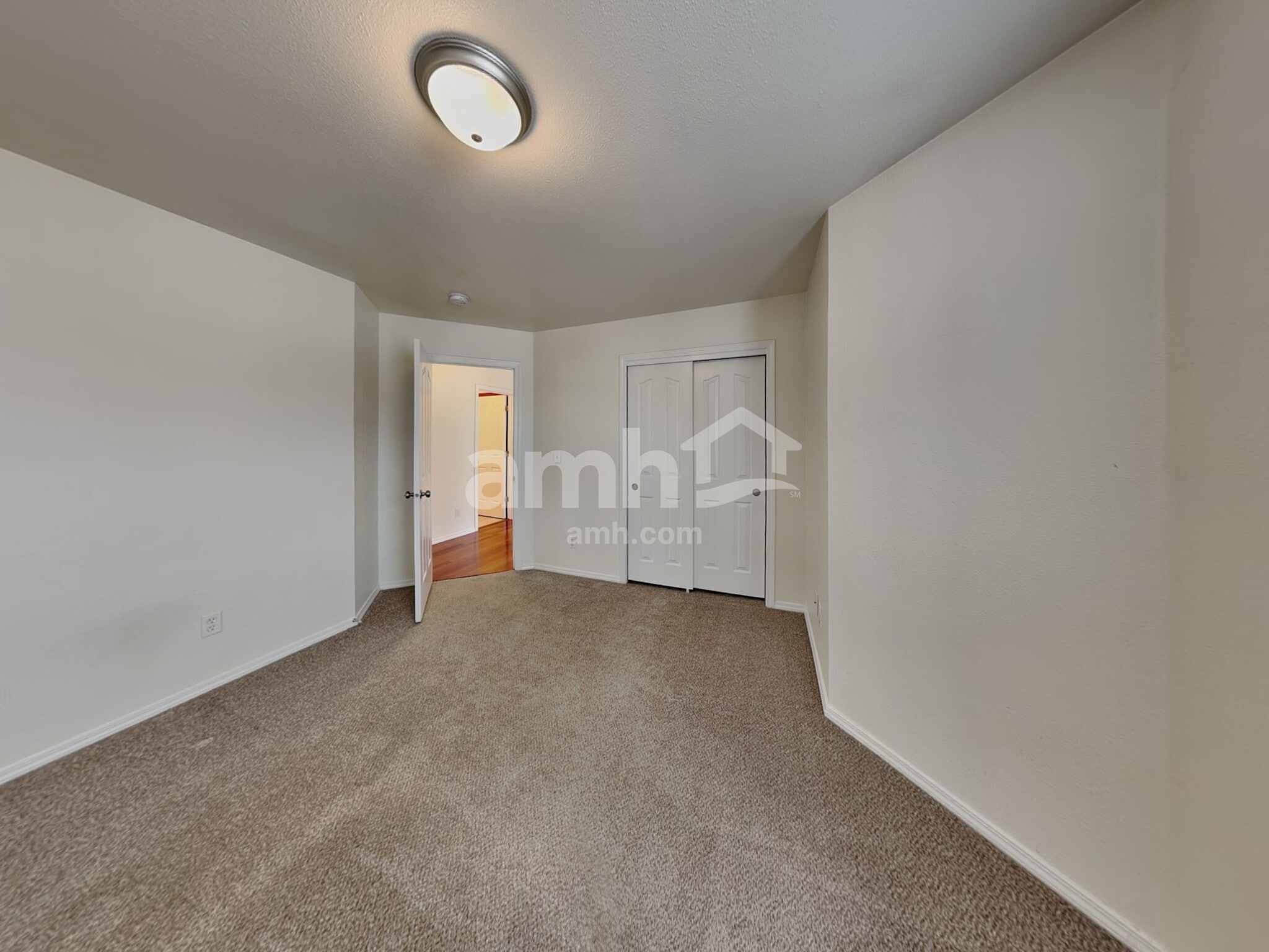 Building Photo - 11060 W Halstead Ct