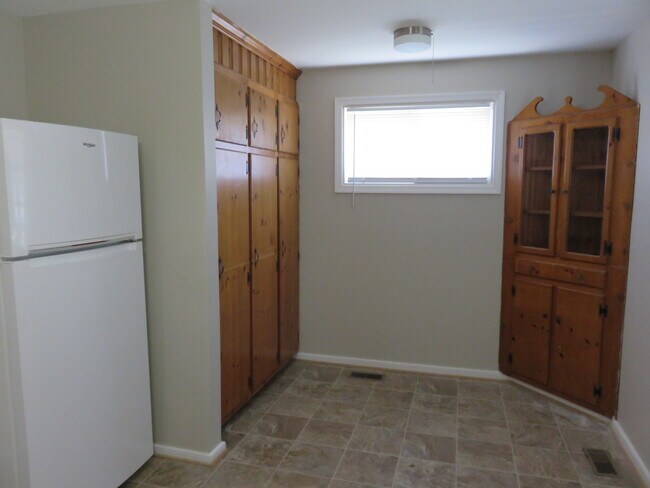 Building Photo - 4824 Belle Glade Dr