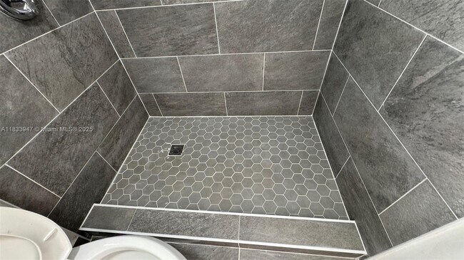 Building Photo - 1849 Dewey St