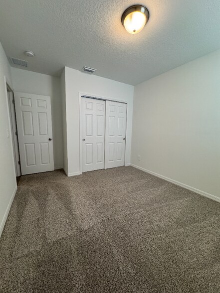 Building Photo - 2955 Sunstar Dr