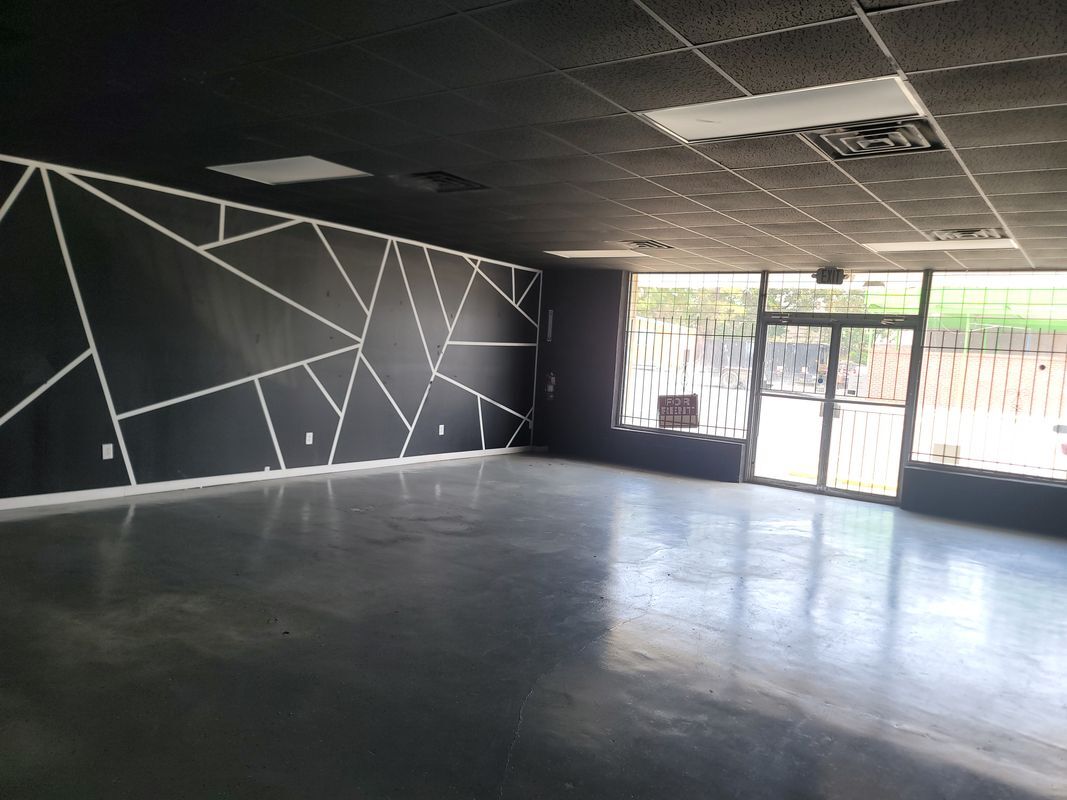 Building Photo - 8700 Colonel Glenn Rd