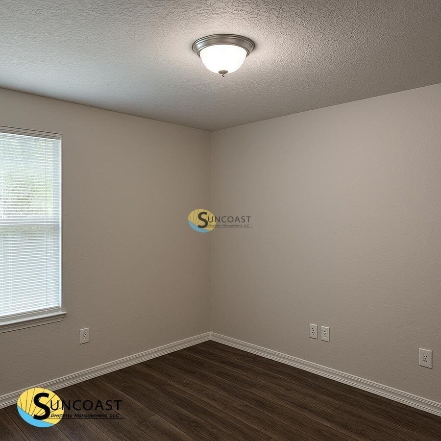 Building Photo - 8012 Hastings St