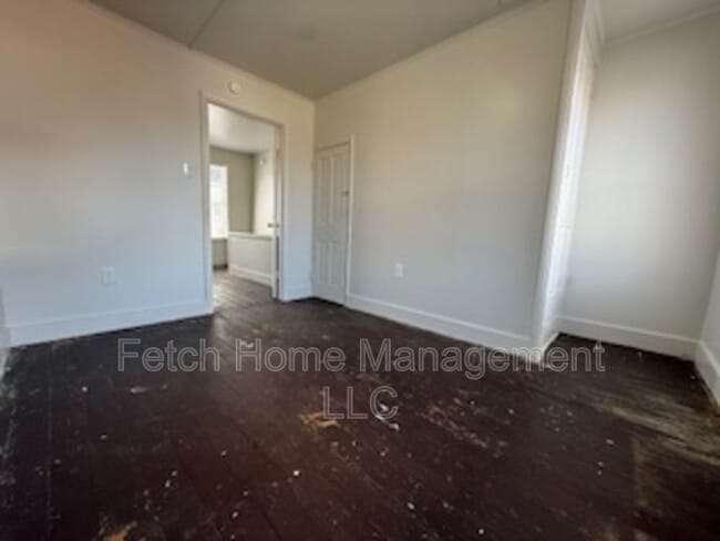 Building Photo - 230 W Mifflin St