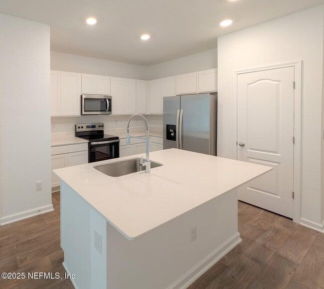 Building Photo - 5938 Ortega Lk Dr