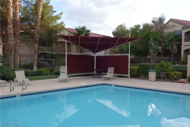 Building Photo - 7885 W Flamingo Rd