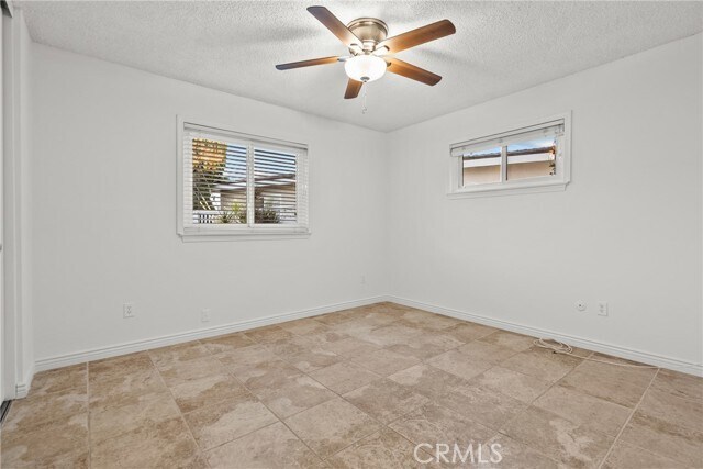 Building Photo - 10561 Alskog St