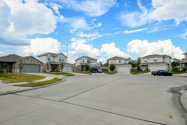 Building Photo - 2407 Poplar Copse Ct