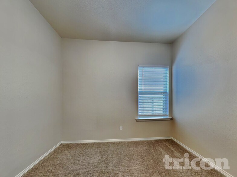 Building Photo - 125 Buttercup Bnd