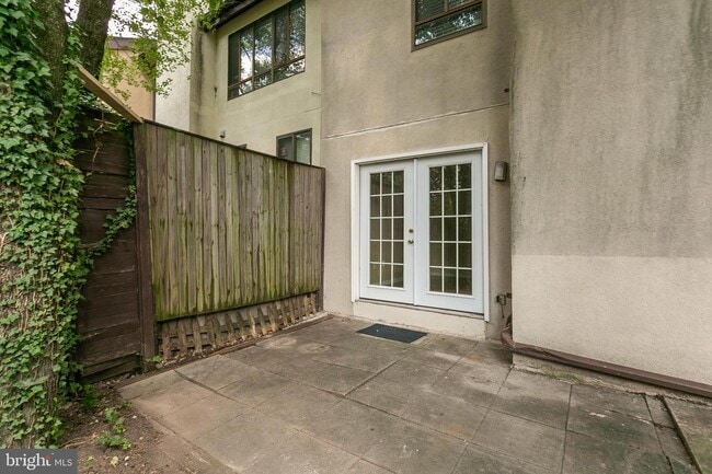 Building Photo - 4418 Roland Springs Dr