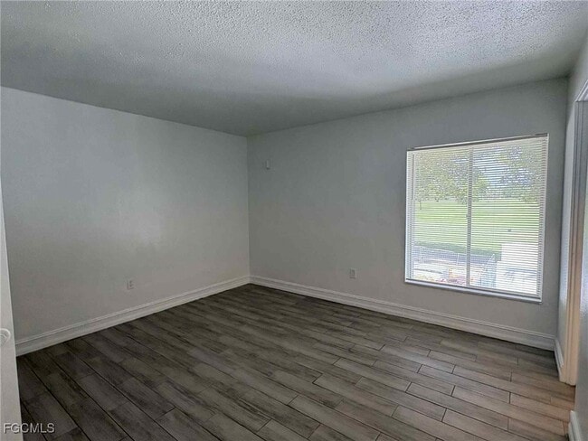 Building Photo - 1830 Maravilla Ave