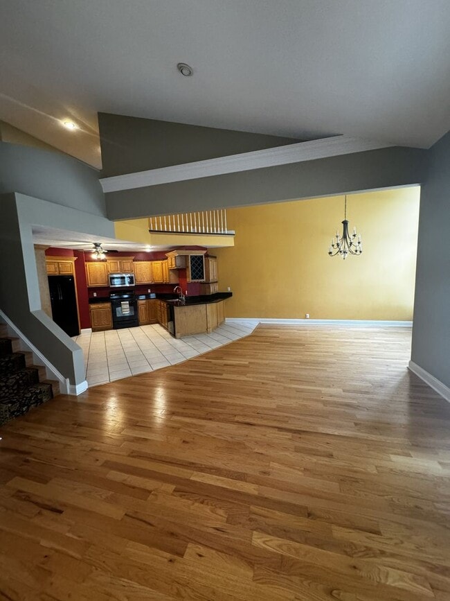 Building Photo - Spacious Duplex in Rockingham County