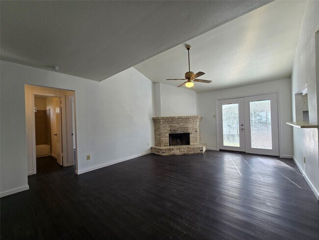 Building Photo - 5543 Ambern Dr
