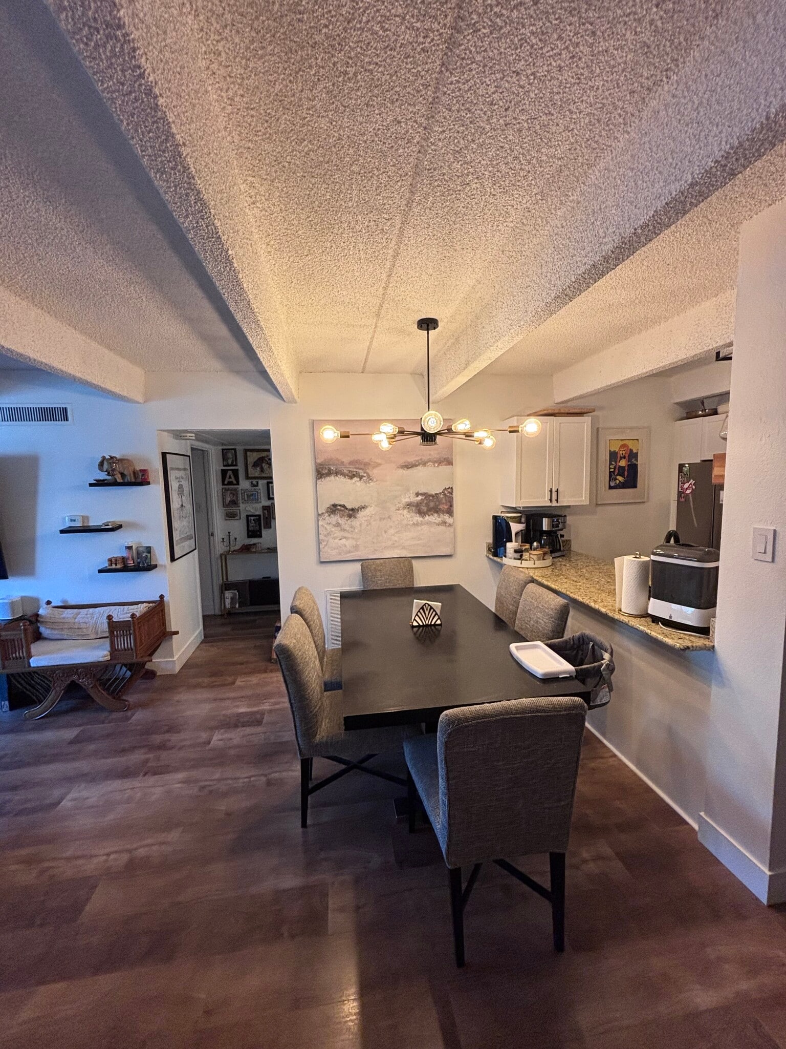 Dining - 1433 N Williams St