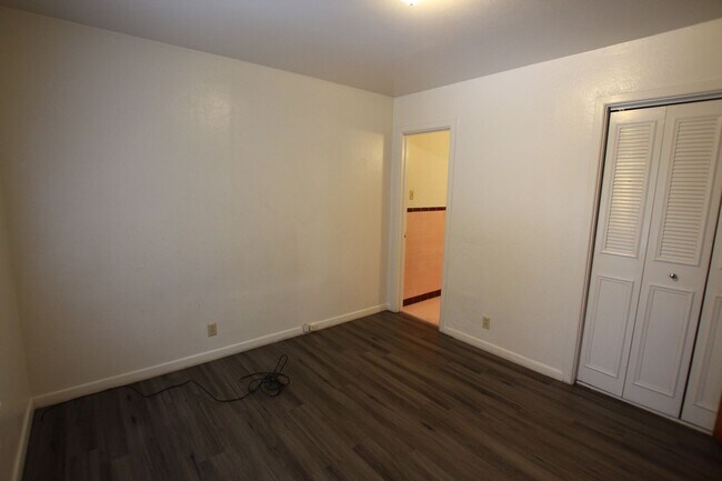 Building Photo - Adorable 1 bedroom 1 bath in the heart of Tyler!