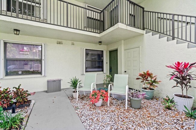 Building Photo - 1001 Sabal Ridge Cir