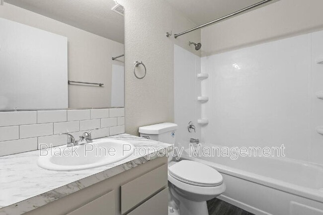 Building Photo - 10507 W Irving Ct