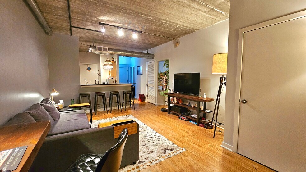 Building Photo - 800 Peachtree St NE