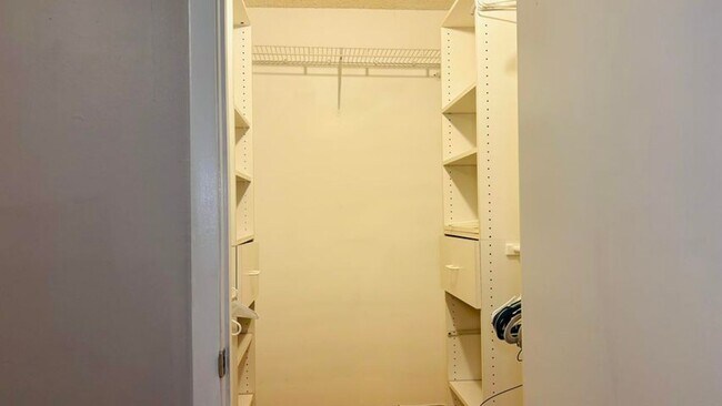 Building Photo - 9521 Boca Cove Cir