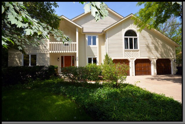 Primary Photo - 707 Whitebark Ct
