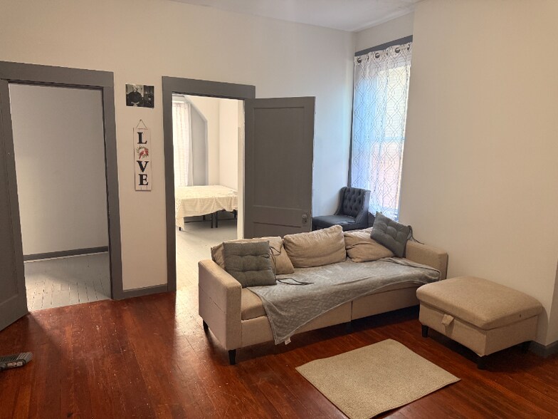 Building Photo - 7423 Pennsylvania Ave