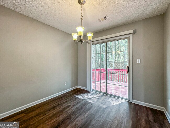 Building Photo - 255 Buffington Dr