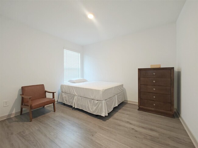 Building Photo - 3935 Gael Run Ct