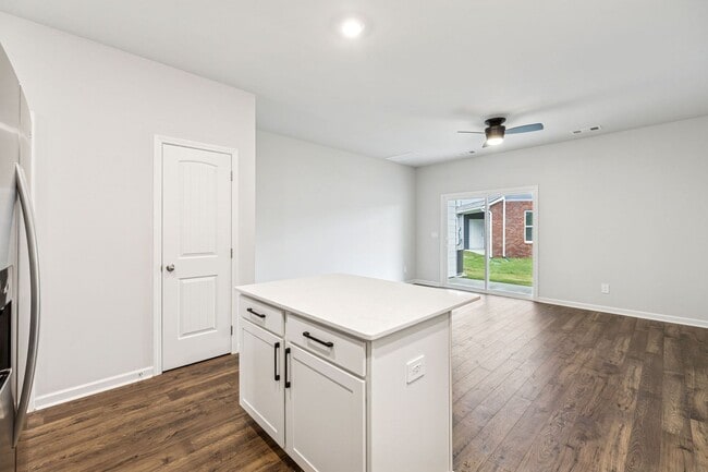 Building Photo - 1017 Keyes Pl