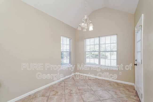 Building Photo - 5138 Saddle Cir