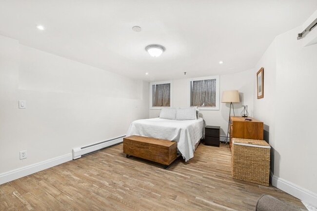 Building Photo - 54 MAGNOLIA Ave