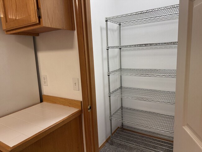 Building Photo - 4534 SW Pasadena St