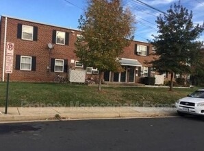 Building Photo - 1841 N Dinwiddie St