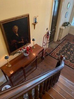 Entry area - 1901 E Market St