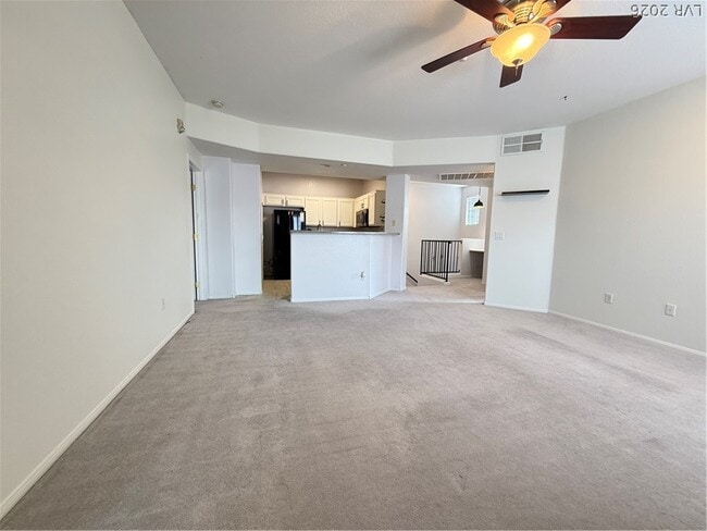 Building Photo - 5855 Valley Dr