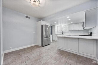 Building Photo - 3901 Union Ave