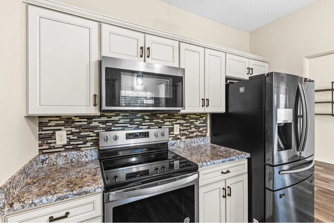 Building Photo - 3229 Atlas Dr