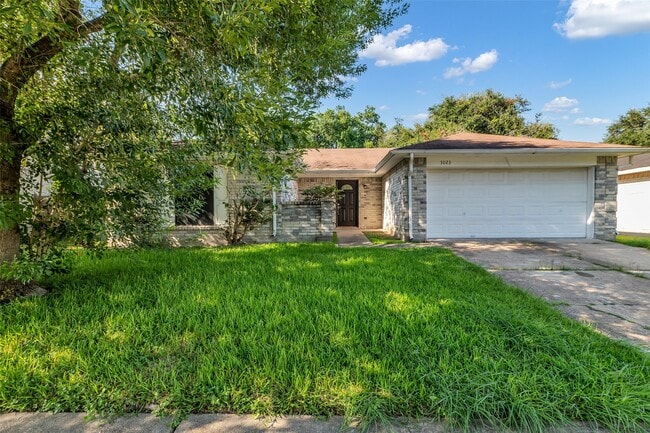 Primary Photo - 3023 Becket St