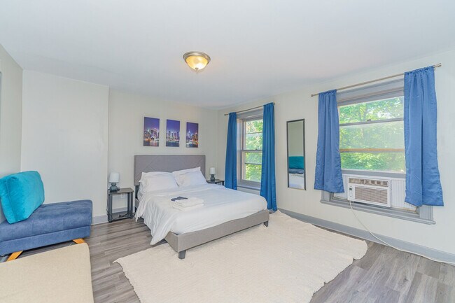 Building Photo - 90 Madison Ave