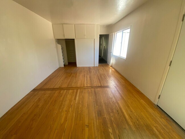 Building Photo - Beautiful upgraded home near Cal Poly and Foothill Blvd!