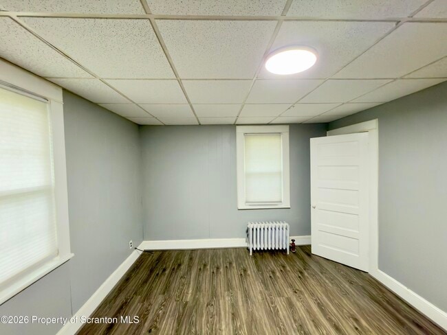 Building Photo - 536 Moosic Rd