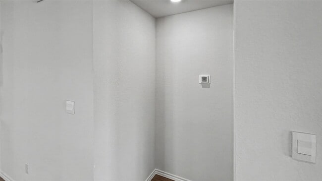 Building Photo - 936 Jefferson Wy