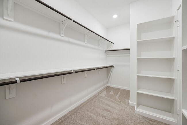 Building Photo - 21647 Alberta Frst Cir
