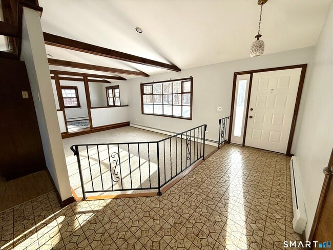 Building Photo - 27 White Oak Rd