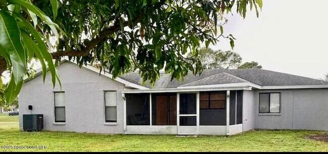 Building Photo - 843 Parsons Cir SE